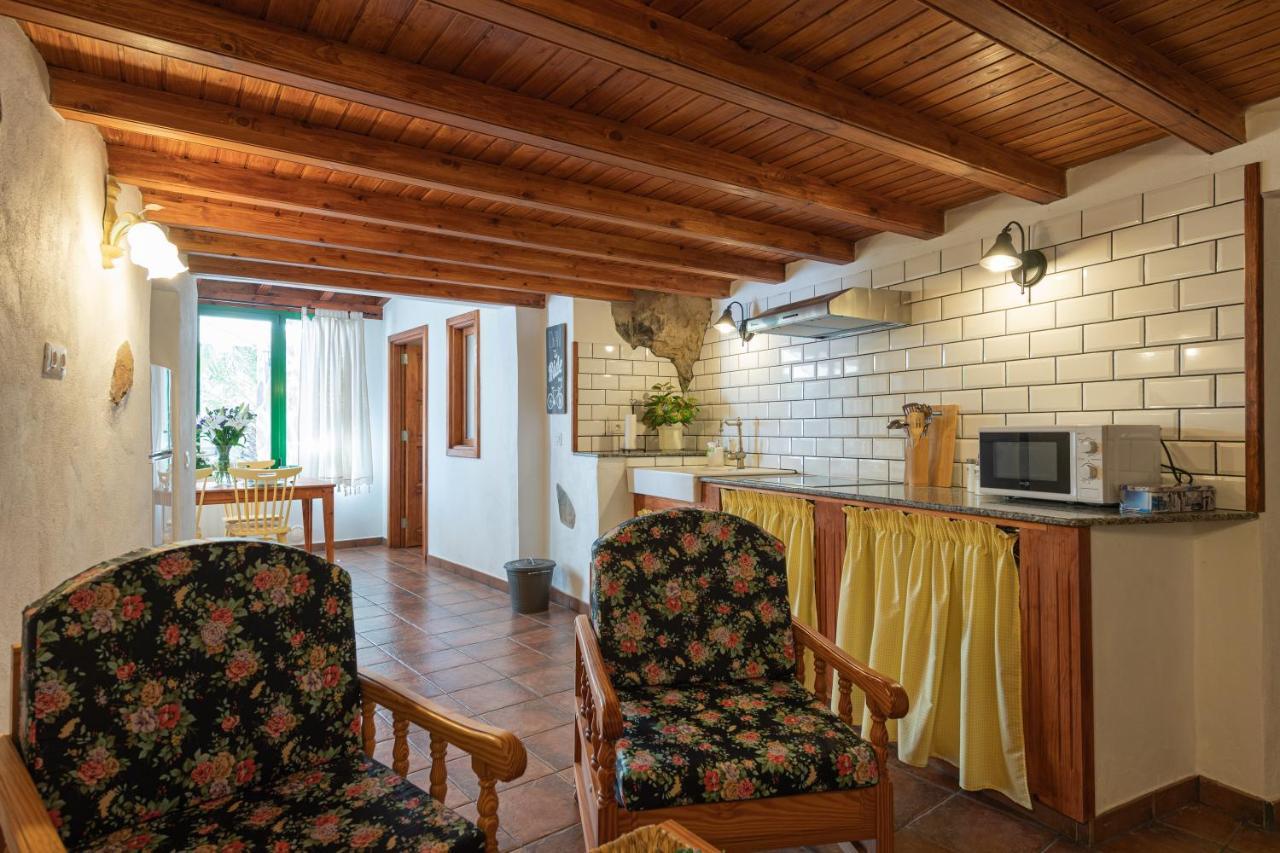 Holiday home Sunset Views Terrace 2br Cave House - Parking