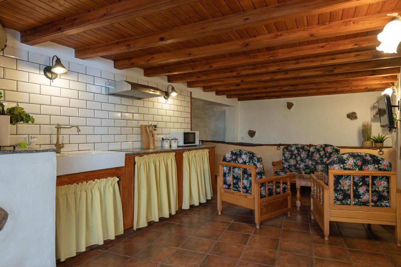 Sunset Views Terrace 2br Cave House - Parking Holiday home